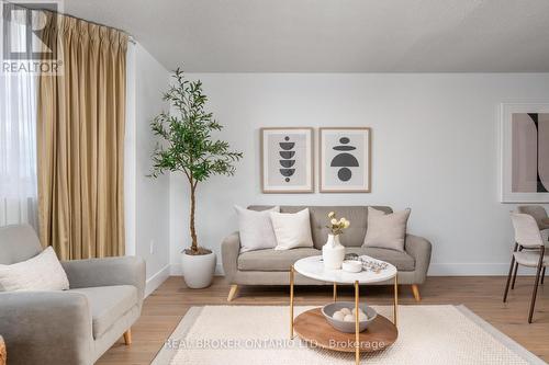 1601 - 3845 Lake Shore Boulevard W, Toronto, ON - Indoor Photo Showing Living Room