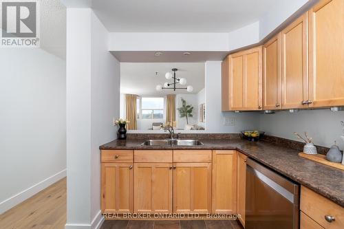 1601 - 3845 Lake Shore Boulevard W, Toronto, ON - Indoor Photo Showing Kitchen With Double Sink