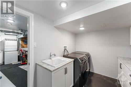 732 Morin Street, Ottawa, ON - Indoor Photo Showing Laundry Room