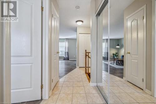 Hall featuring light wood-type flooring - 24 Kenyon Crescent Unit# 45, Grimsby, ON - Indoor Photo Showing Other Room