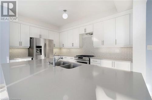 14 Station Drive, Millbrook Village, ON - Indoor Photo Showing Kitchen With Double Sink With Upgraded Kitchen