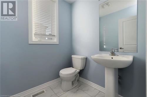 14 Station Drive, Millbrook Village, ON - Indoor Photo Showing Bathroom