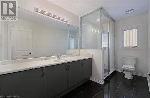 14 Station Drive, Millbrook Village, ON - Indoor Photo Showing Bathroom