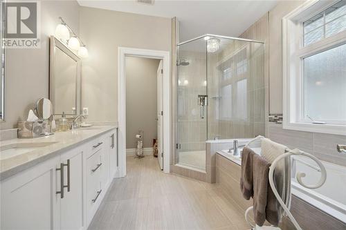 1078 Mike Weir Drive, Sarnia, ON - Indoor Photo Showing Bathroom