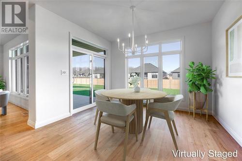 6751 Shaker Lane, Plympton-Wyoming, ON - Indoor Photo Showing Dining Room