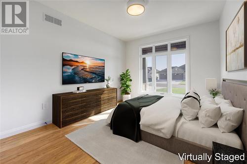 6751 Shaker Lane, Plympton-Wyoming, ON - Indoor Photo Showing Bedroom