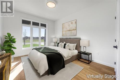 6751 Shaker Lane, Plympton-Wyoming, ON - Indoor Photo Showing Bedroom