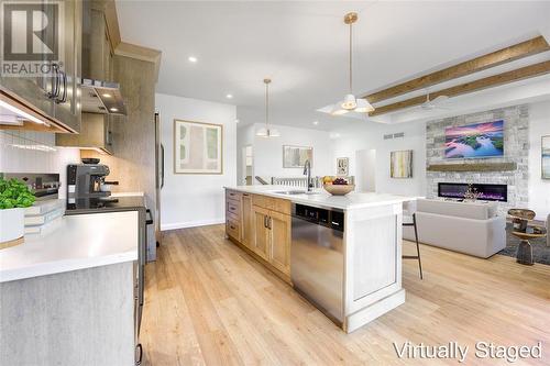 6751 Shaker Lane, Plympton-Wyoming, ON - Indoor Photo Showing Kitchen