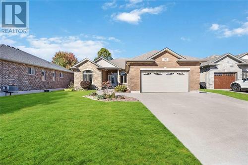 212 Washington Court, Sarnia, ON - Outdoor With Facade