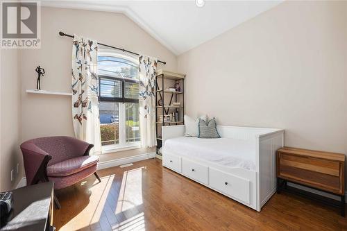 212 Washington Court, Sarnia, ON - Indoor Photo Showing Bedroom