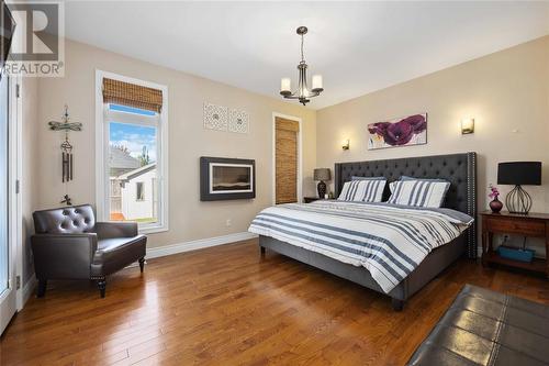 212 Washington Court, Sarnia, ON - Indoor Photo Showing Bedroom