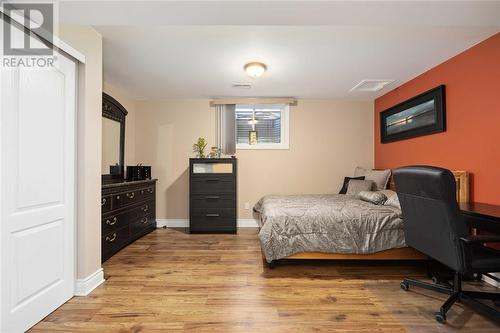 212 Washington Court, Sarnia, ON - Indoor Photo Showing Bedroom