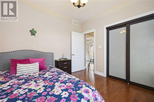 212 Washington Court, Sarnia, ON - Indoor Photo Showing Bedroom