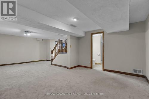 35 Monte Vista Crescent, London, ON - Indoor Photo Showing Other Room