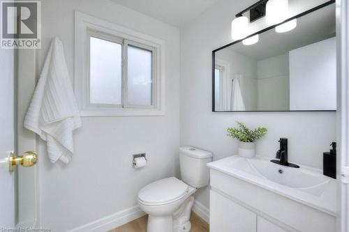 24 Karen Walk, Waterloo, ON - Indoor Photo Showing Bathroom