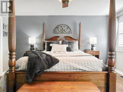 2291 Lilac Avenue, London, ON - Indoor Photo Showing Bedroom