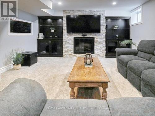 2291 Lilac Avenue, London, ON - Indoor Photo Showing Living Room With Fireplace