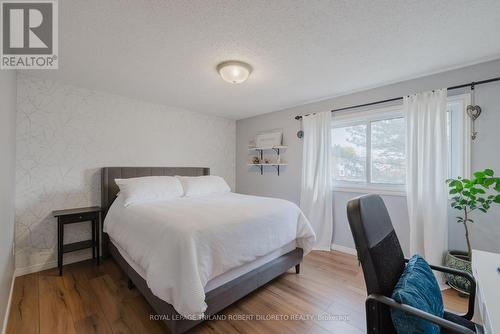 33 - 110 Deveron Crescent, London, ON - Indoor Photo Showing Bedroom