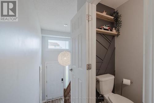 33 - 110 Deveron Crescent, London, ON - Indoor Photo Showing Bathroom