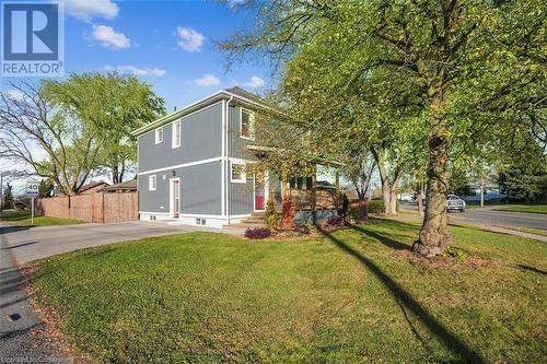 Front facade with a front yard - 25 Rockwood Avenue, St. Catharines, ON - Outdoor