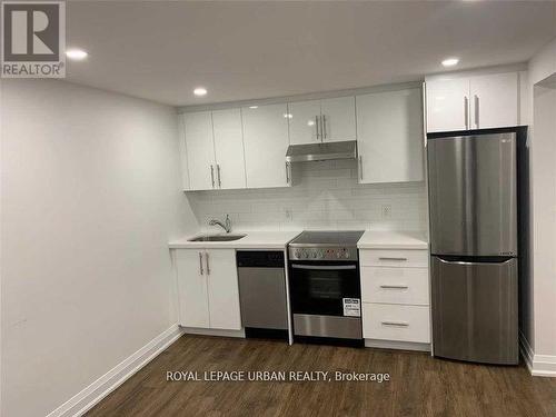 Bsmt - 19 North Woodrow Boulevard, Toronto, ON - Indoor Photo Showing Kitchen With Stainless Steel Kitchen