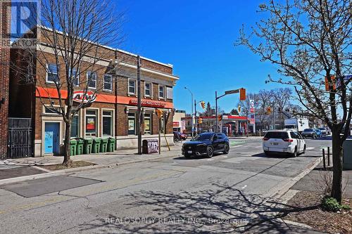 1170 Danforth Avenue, Toronto, ON 