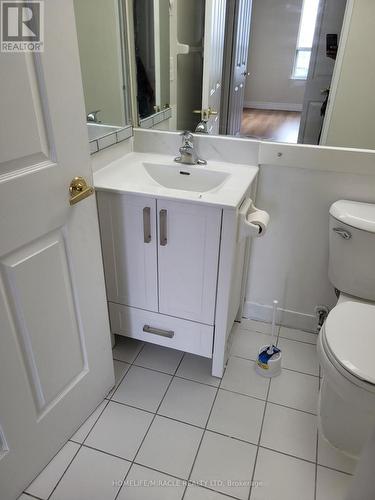 1010 - 88 Corporate Drive, Toronto, ON - Indoor Photo Showing Bathroom