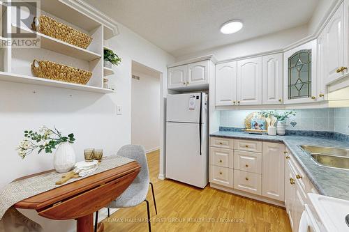 107 - 120 Elgin Street W, Oshawa, ON - Indoor Photo Showing Kitchen