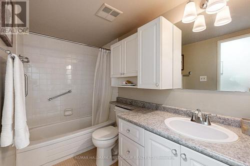 107 - 120 Elgin Street W, Oshawa, ON - Indoor Photo Showing Bathroom