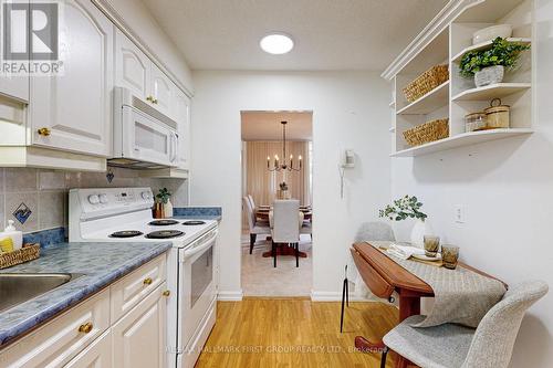 107 - 120 Elgin Street W, Oshawa, ON - Indoor Photo Showing Kitchen