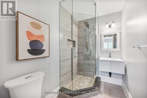 41 Strathearn Avenue, Richmond Hill, ON - Indoor Photo Showing Bathroom