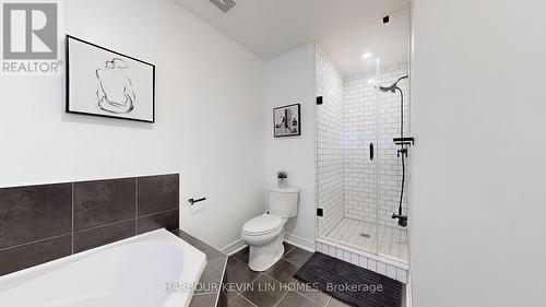 21 Freesia Road, Markham, ON - Indoor Photo Showing Bathroom