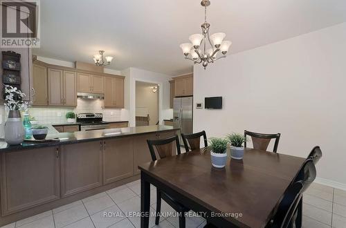 212 Ivy Glen Drive, Vaughan, ON - Indoor Photo Showing Dining Room