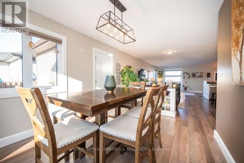 32 Marquis Drive, Petawawa, ON - Indoor Photo Showing Dining Room