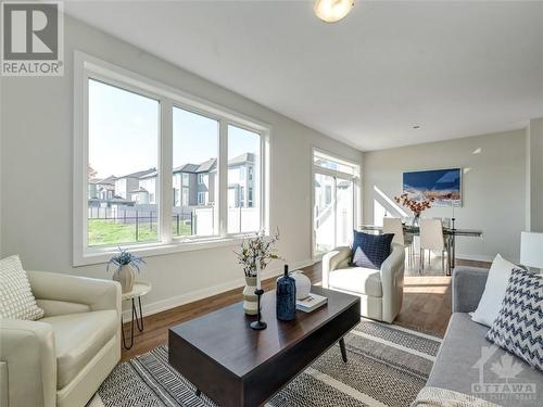 46 Fanning Street, Carleton Place, ON - Indoor Photo Showing Living Room