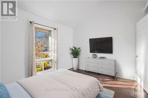 3629 Mcbean Street, Ottawa, ON - Indoor Photo Showing Bedroom