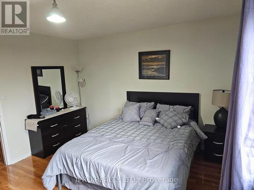 3896 Lacman Trail, Mississauga, ON - Indoor Photo Showing Bedroom