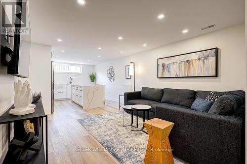 1 - 1456 Olga Drive, Burlington, ON - Indoor Photo Showing Living Room