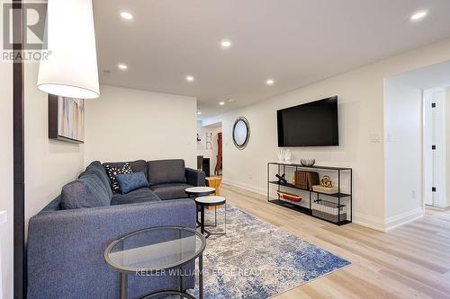 1 - 1456 Olga Drive, Burlington, ON - Indoor Photo Showing Living Room