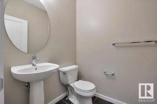 5921 168A Av Nw, Edmonton, AB - Indoor Photo Showing Bathroom