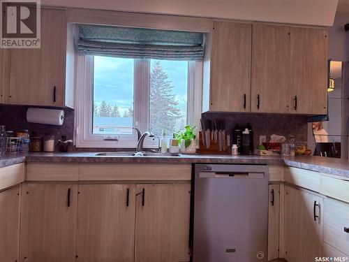 41 Victor Place, Yorkton, SK - Indoor Photo Showing Kitchen With Double Sink