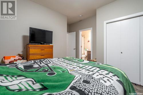 2735 Mcdonald Street, Regina, SK - Indoor Photo Showing Bedroom