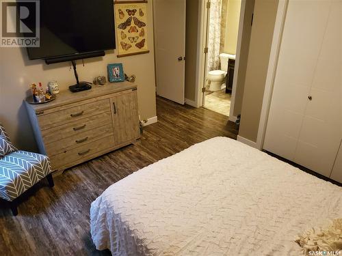 A & B 2735 Mcdonald Street, Regina, SK - Indoor Photo Showing Bedroom