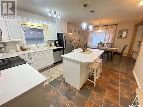 219 Wellington Avenue, Yorkton, SK - Indoor Photo Showing Kitchen