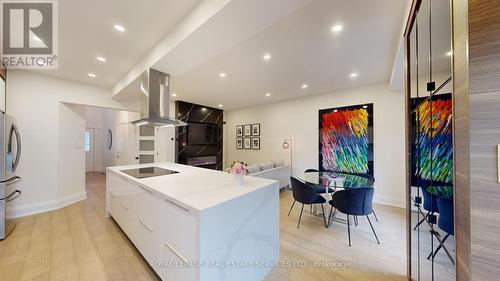 16 - 2169 Orchard Road, Burlington, ON - Indoor Photo Showing Kitchen