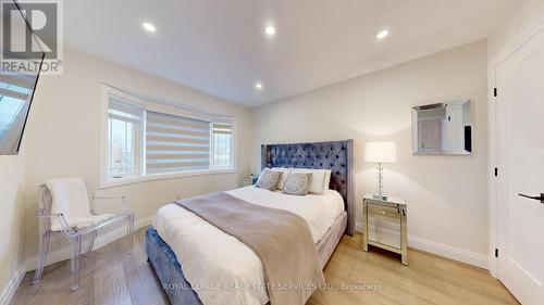 16 - 2169 Orchard Road, Burlington, ON - Indoor Photo Showing Bedroom