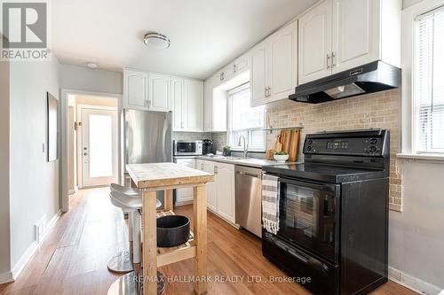 41 Treeview Drive, Toronto, ON - Indoor Photo Showing Kitchen