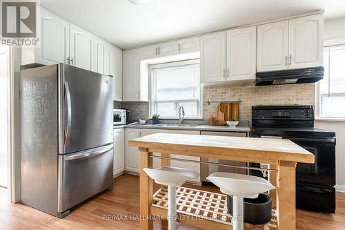 41 Treeview Drive, Toronto, ON - Indoor Photo Showing Kitchen