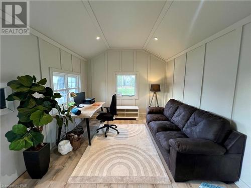 71658 Old Cedar Bank Lane, Bluewater (Munic), ON - Indoor Photo Showing Living Room