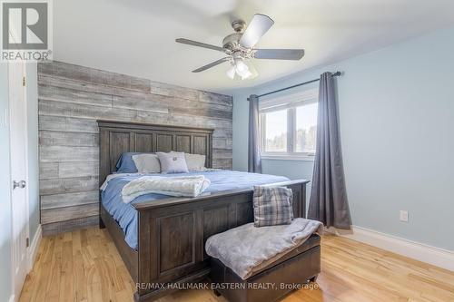 548 8Th Line S Dummer Road, Douro-Dummer, ON - Indoor Photo Showing Bedroom